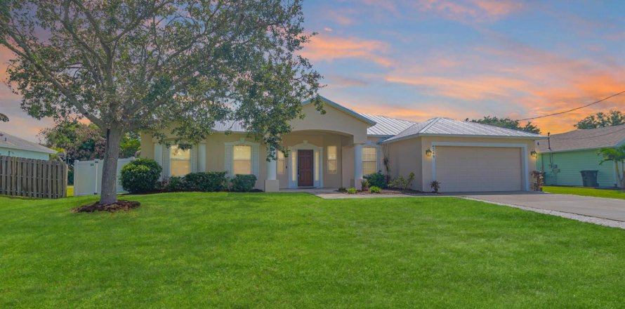 Villa ou maison à Port St. Lucie, Floride 4 chambres, 207.64 m2 № 2351120