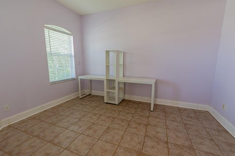 Villa ou maison à vendre à Port St. Lucie, Floride: 4 chambres, 207.64 m2 № 2351120 - photo 5