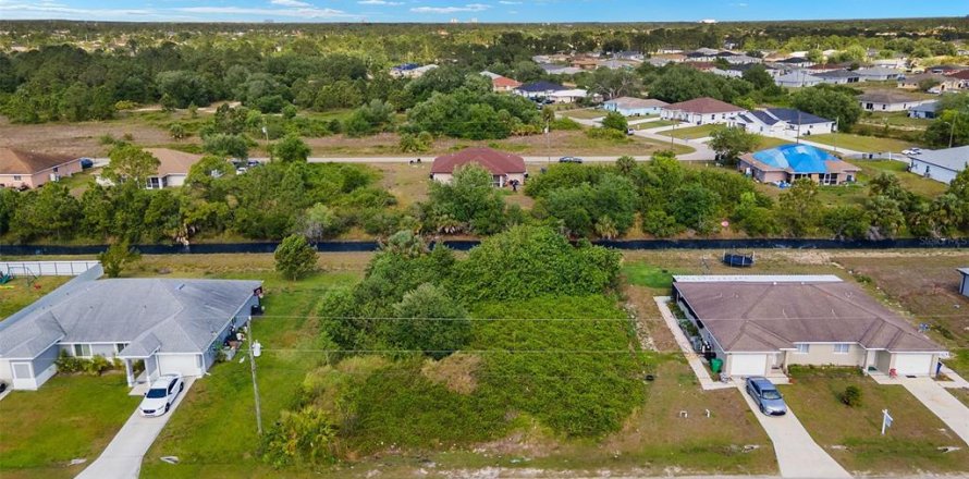Land in Lehigh Acres, Florida № 1690623