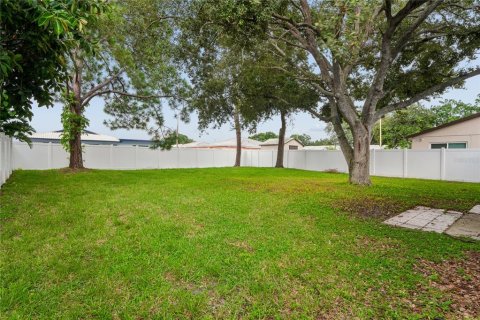 Villa ou maison à vendre à Pinellas Park, Floride: 3 chambres, 113.25 m2 № 2314940 - photo 23