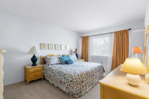 Condo in New Port Richey, Florida, 2 bedrooms  № 1613027 - photo 22