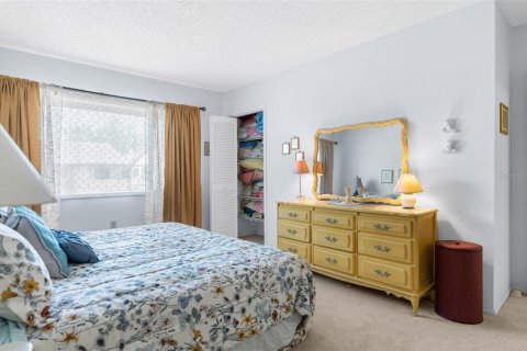 Condo in New Port Richey, Florida, 2 bedrooms  № 1613027 - photo 24