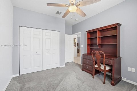 House in Sunrise, Florida 3 bedrooms, 133.22 sq.m. № 2066230 - photo 20