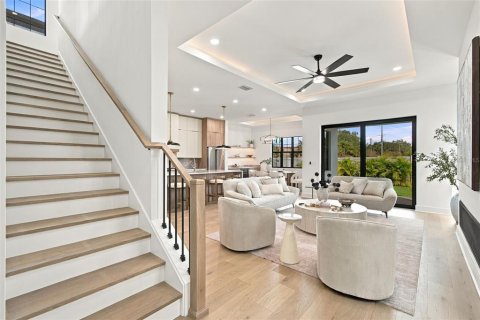 House in Tampa, Florida 4 bedrooms, 287.07 sq.m. № 2394079 - photo 24