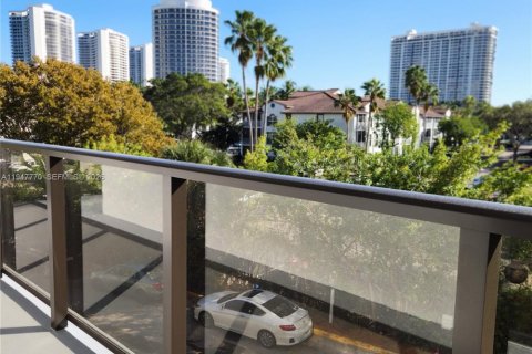 Condominio en venta en Aventura, Florida, 3 dormitorios, 149.57 m2 № 2152958 - foto 12