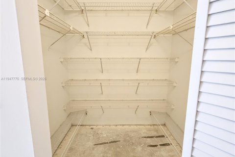 Condominio en venta en Aventura, Florida, 3 dormitorios, 149.57 m2 № 2152958 - foto 18