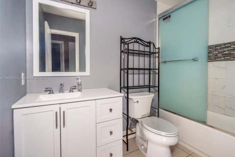 Immobilier commercial à vendre à Davie, Floride: 171.78 m2 № 1956342 - photo 20