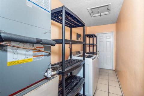 Immobilier commercial à vendre à Davie, Floride: 171.78 m2 № 1956342 - photo 8