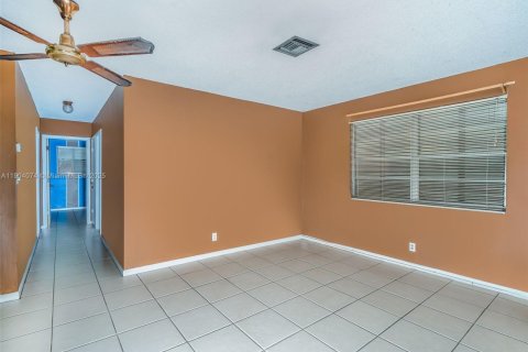 Immobilier commercial à vendre à Davie, Floride: 171.78 m2 № 1956342 - photo 14