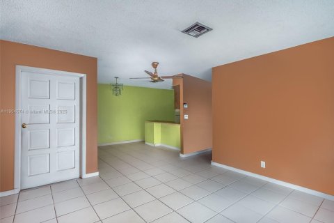 Immobilier commercial à vendre à Davie, Floride: 171.78 m2 № 1956342 - photo 15