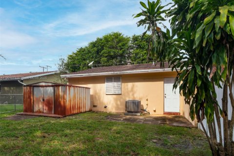 Immobilier commercial à vendre à Davie, Floride: 171.78 m2 № 1956342 - photo 26