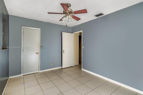 Immobilier commercial à vendre à Davie, Floride: 171.78 m2 № 1956342 - photo 11