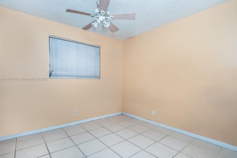 Immobilier commercial à vendre à Davie, Floride: 171.78 m2 № 1956342 - photo 21