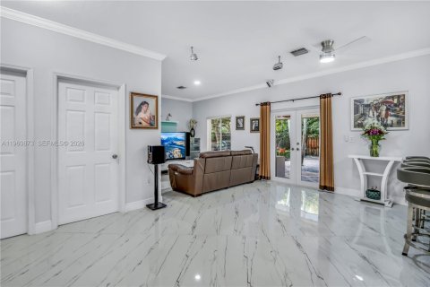 Купить виллу или дом в Майами, Флорида 4 спальни, 230.58м2, № 2022060 - фото 19