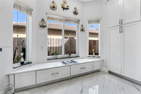 Купить виллу или дом в Майами, Флорида 4 спальни, 230.58м2, № 2022060 - фото 17