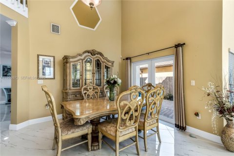 Купить виллу или дом в Майами, Флорида 4 спальни, 230.58м2, № 2022060 - фото 13