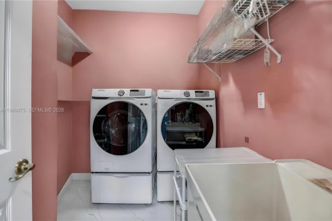 Купить виллу или дом в Майами, Флорида 4 спальни, 230.58м2, № 2022060 - фото 21