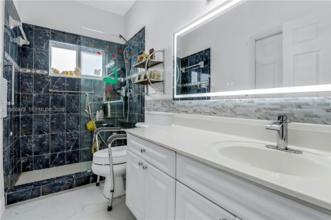 Купить виллу или дом в Майами, Флорида 4 спальни, 230.58м2, № 2022060 - фото 24