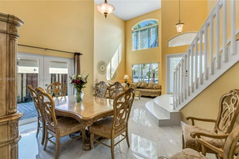 Купить виллу или дом в Майами, Флорида 4 спальни, 230.58м2, № 2022060 - фото 11