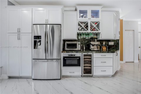 Купить виллу или дом в Майами, Флорида 4 спальни, 230.58м2, № 2022060 - фото 14