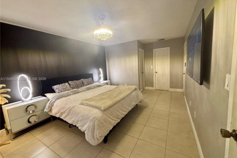 Купить таунхаус в Майами, Флорида 2 спальни, 128.67м2, № 2005719 - фото 29