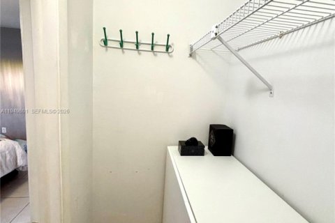 Купить таунхаус в Майами, Флорида 2 спальни, 128.67м2, № 2005719 - фото 14