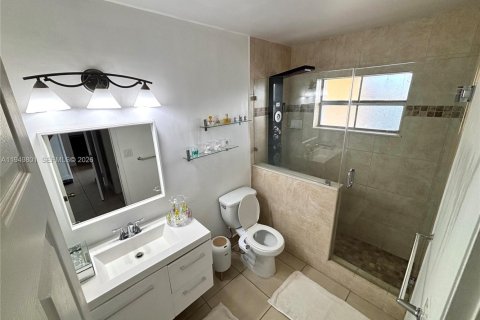 Купить таунхаус в Майами, Флорида 2 спальни, 128.67м2, № 2005719 - фото 11