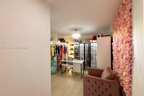 Купить таунхаус в Майами, Флорида 2 спальни, 128.67м2, № 2005719 - фото 18