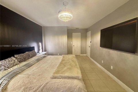 Купить таунхаус в Майами, Флорида 2 спальни, 128.67м2, № 2005719 - фото 26