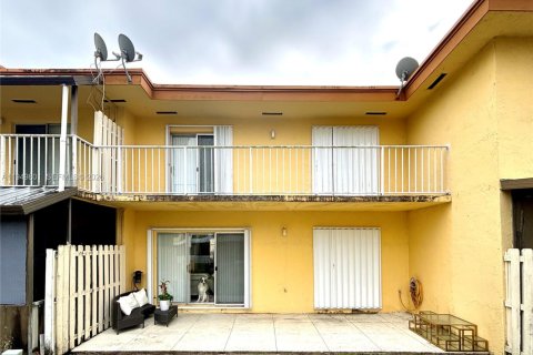 Купить таунхаус в Майами, Флорида 2 спальни, 128.67м2, № 2005719 - фото 3