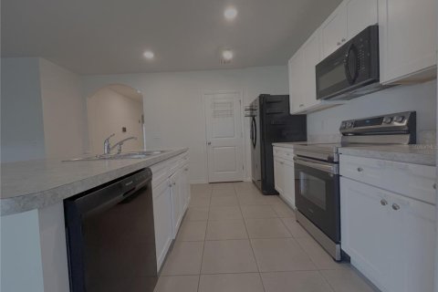 Villa ou maison à louer à Ocala, Floride: 3 chambres, 155.15 m2 № 2379279 - photo 5