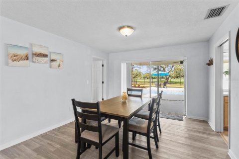House in Sarasota, Florida 3 bedrooms, 179.86 sq.m. № 2309887 - photo 15