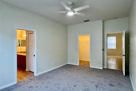 House in Temple Terrace, Florida 3 bedrooms, 157.1 sq.m. № 2258392 - photo 14