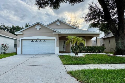 House in Temple Terrace, Florida 3 bedrooms, 157.1 sq.m. № 2258392 - photo 2