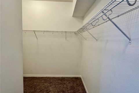 House in Temple Terrace, Florida 3 bedrooms, 157.1 sq.m. № 2258392 - photo 18
