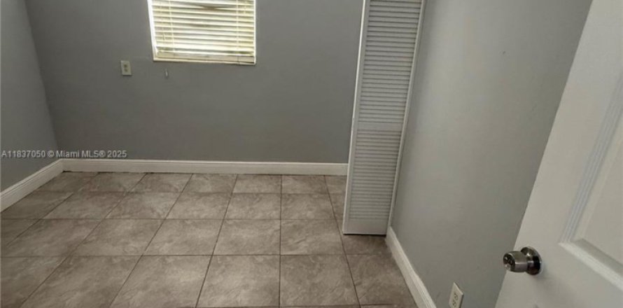 Appartement à Dania Beach, Floride 2 chambres, 55.74 m2 № 1821678