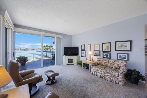 Copropriété à vendre à Saint Pete Beach, Floride: 2 chambres, 120.77 m2 № 1719576 - photo 19