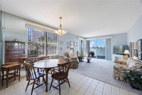 Copropriété à vendre à Saint Pete Beach, Floride: 2 chambres, 120.77 m2 № 1719576 - photo 14