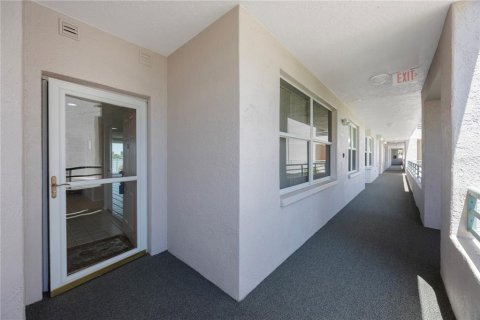 Copropriété à vendre à Saint Pete Beach, Floride: 2 chambres, 120.77 m2 № 1719576 - photo 3