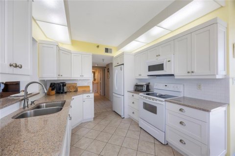 Copropriété à vendre à Saint Pete Beach, Floride: 2 chambres, 120.77 m2 № 1719576 - photo 9