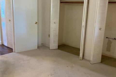 Condo in Saint Petersburg, Florida, 2 bedrooms  № 2101820 - photo 24