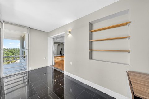 Condominio en venta en Miami, Florida, 2 dormitorios, 109.81 m2 № 2033466 - foto 23
