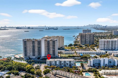 Condominio en venta en Miami, Florida, 2 dormitorios, 109.81 m2 № 2033466 - foto 5