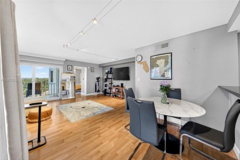Condominio en venta en Miami, Florida, 2 dormitorios, 109.81 m2 № 2033466 - foto 20