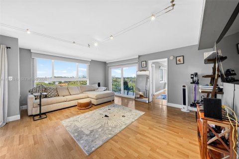 Condominio en venta en Miami, Florida, 2 dormitorios, 109.81 m2 № 2033466 - foto 14