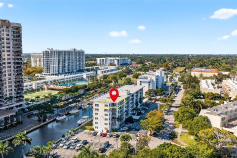 Condominio en venta en Miami, Florida, 2 dormitorios, 109.81 m2 № 2033466 - foto 8