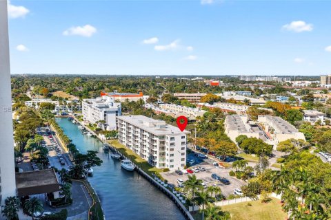 Condominio en venta en Miami, Florida, 2 dormitorios, 109.81 m2 № 2033466 - foto 11