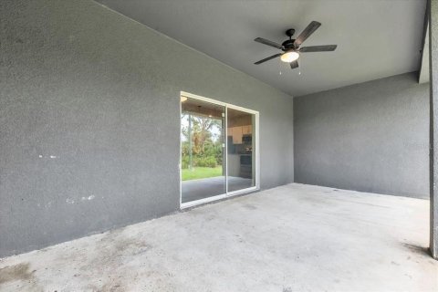 Villa ou maison à vendre à Port Charlotte, Floride: 3 chambres, 148.74 m2 № 2149922 - photo 29