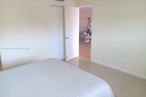 Condominio en venta en North Miami Beach, Florida, 2 dormitorios, 103.12 m2 № 2019461 - foto 7