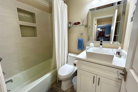 Condo in Bradenton, Florida, 2 bedrooms  № 1767881 - photo 29